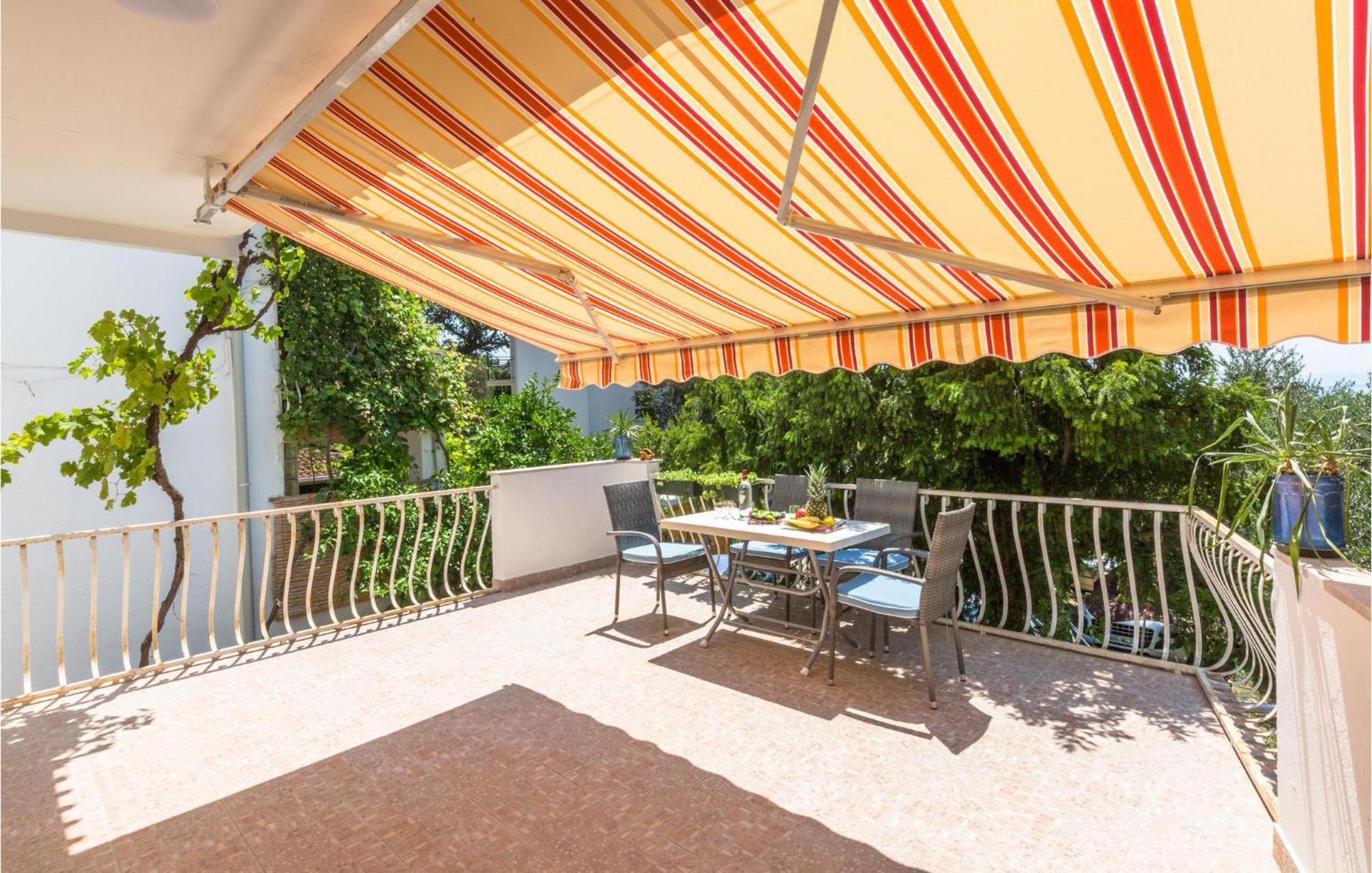 Nice Apartment In Tucepi With Wifi Εξωτερικό φωτογραφία