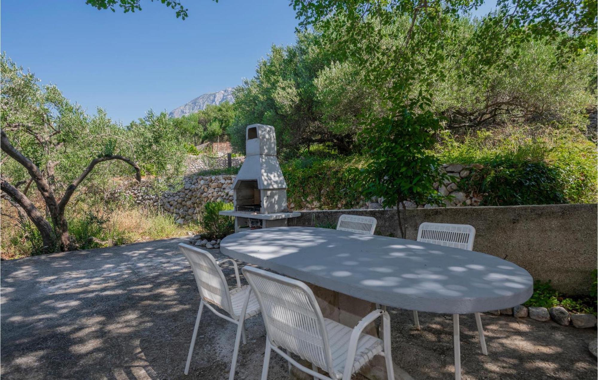 Nice Apartment In Tucepi With Wifi Εξωτερικό φωτογραφία