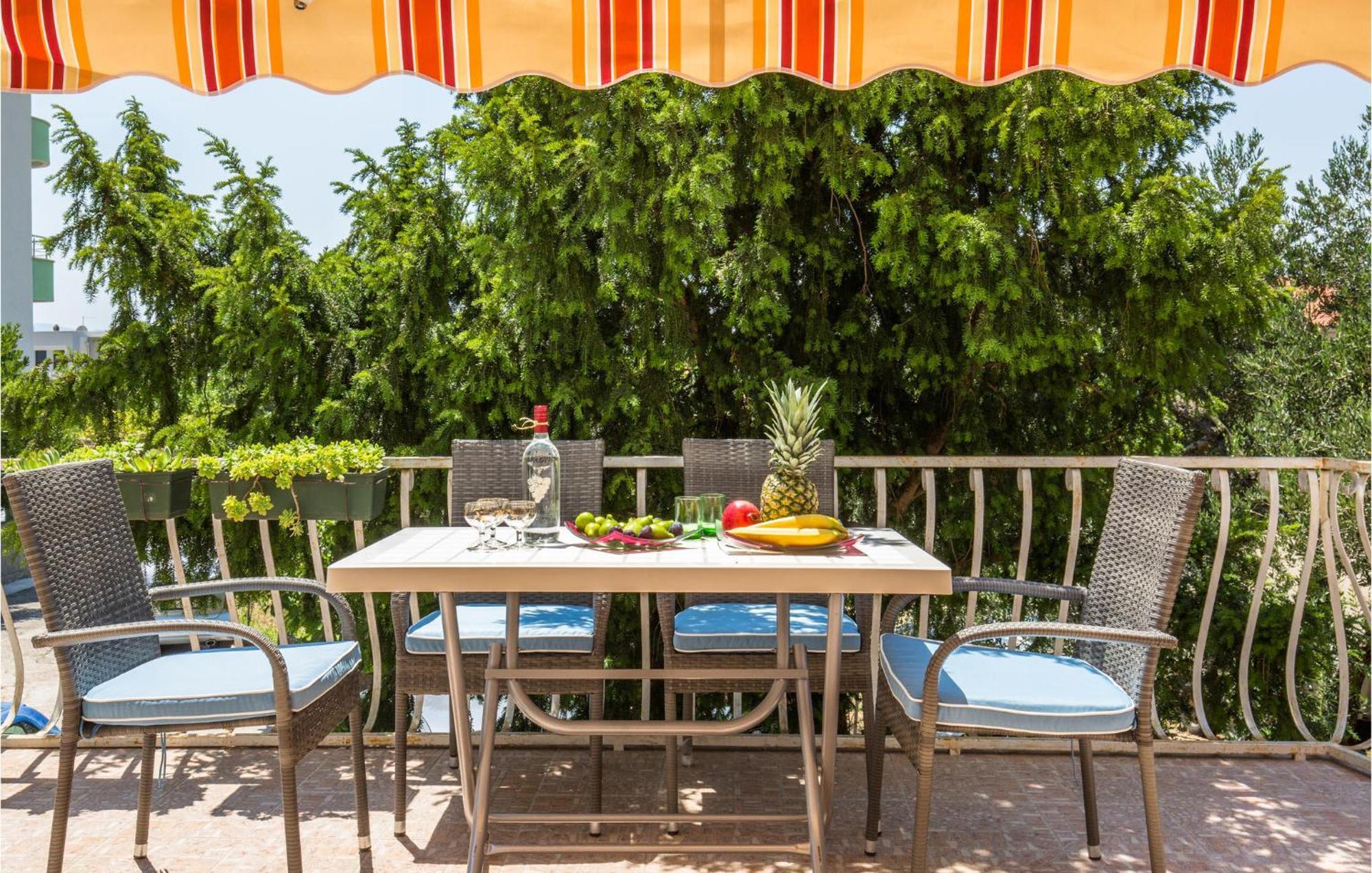 Nice Apartment In Tucepi With Wifi Εξωτερικό φωτογραφία