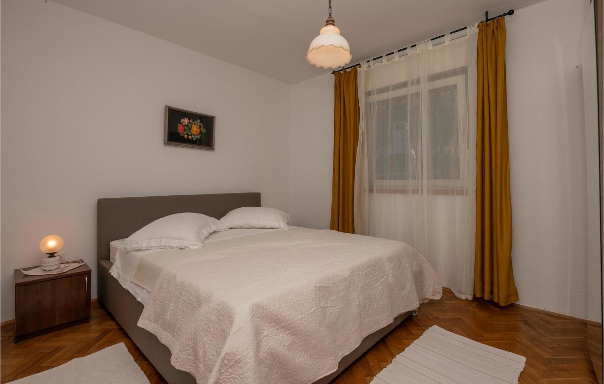 Nice Apartment In Tucepi With Wifi Εξωτερικό φωτογραφία